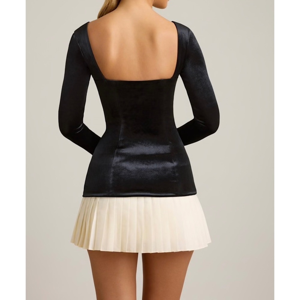 Oh Polly Black Velvet Square Neck Long Sleeve Pleated Mini Dress US 2 New - Picture 2 of 10